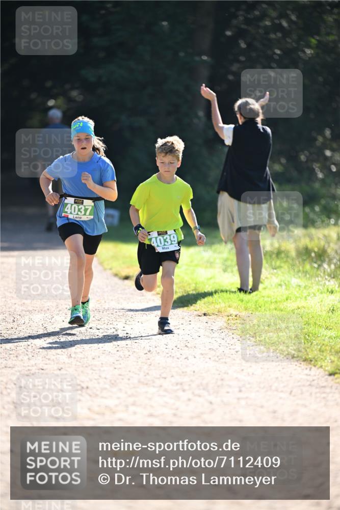 22.09.2024 - 32. Volkslauf durch das schöne Alstertal Dr. Thomas Lammeyer http://msf.ph/oto/7112409 22.09.2024 10:55:41 Laufen 4037, 4039 meine-sportfotos.de