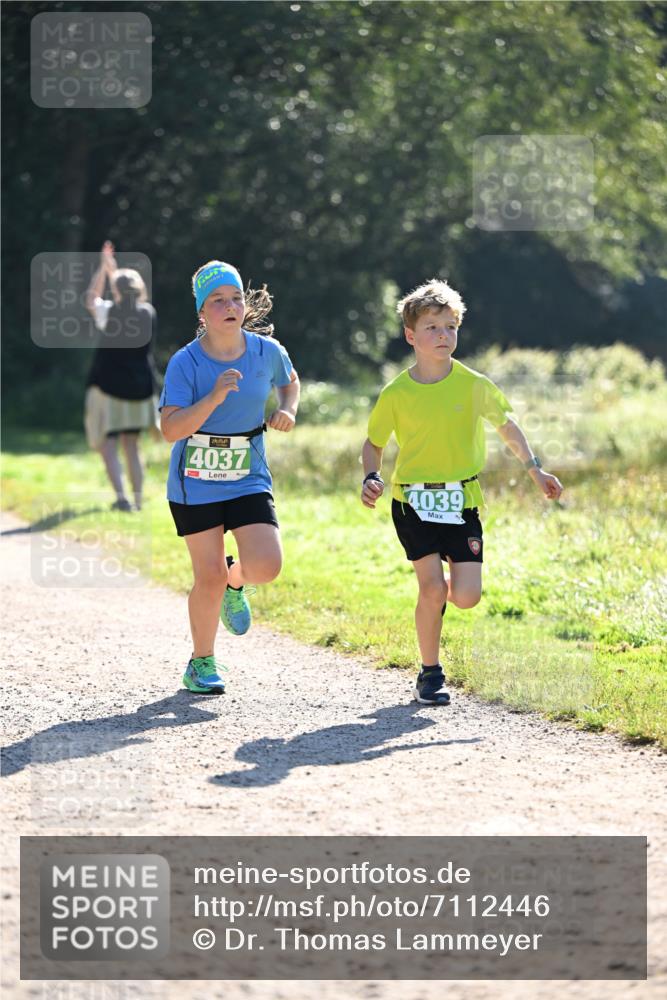 22.09.2024 - 32. Volkslauf durch das schöne Alstertal Dr. Thomas Lammeyer http://msf.ph/oto/7112446 22.09.2024 10:55:43 Laufen 4037, 4039 meine-sportfotos.de