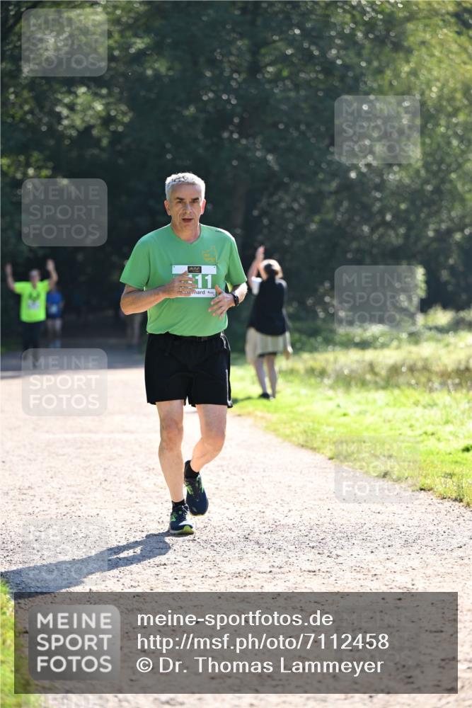 22.09.2024 - 32. Volkslauf durch das schöne Alstertal Dr. Thomas Lammeyer http://msf.ph/oto/7112458 22.09.2024 10:55:45 Laufen 11 meine-sportfotos.de