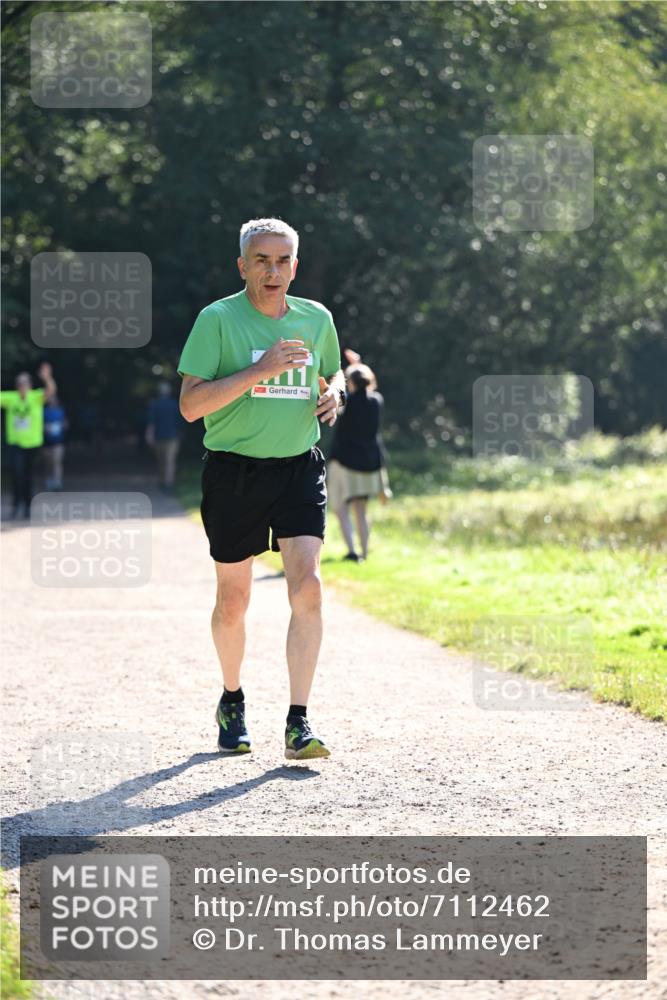 22.09.2024 - 32. Volkslauf durch das schöne Alstertal Dr. Thomas Lammeyer http://msf.ph/oto/7112462 22.09.2024 10:55:45 Laufen 11 meine-sportfotos.de