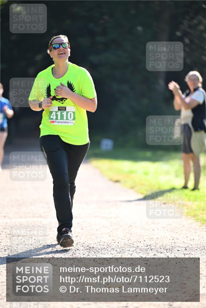 22.09.2024 - 32. Volkslauf durch das schöne Alstertal Dr. Thomas Lammeyer http://msf.ph/oto/7112523 22.09.2024 10:55:52 Laufen 4110 meine-sportfotos.de