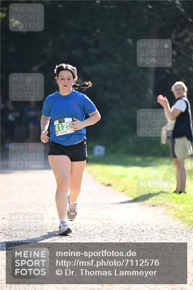 22.09.2024 - 32. Volkslauf durch das schöne Alstertal Dr. Thomas Lammeyer http://msf.ph/oto/7112576 22.09.2024 10:55:59 Laufen 4125 meine-sportfotos.de