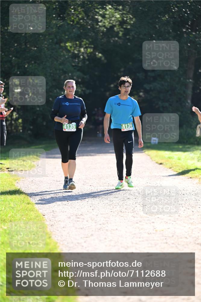 22.09.2024 - 32. Volkslauf durch das schöne Alstertal Dr. Thomas Lammeyer http://msf.ph/oto/7112688 22.09.2024 10:56:20 Laufen 4135, 4134 meine-sportfotos.de