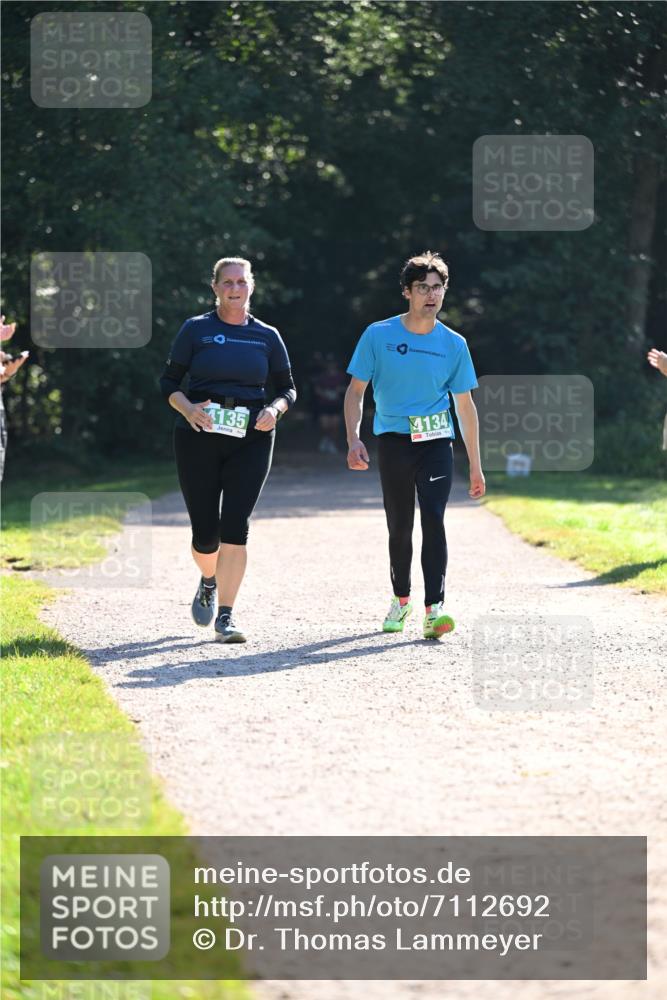 22.09.2024 - 32. Volkslauf durch das schöne Alstertal Dr. Thomas Lammeyer http://msf.ph/oto/7112692 22.09.2024 10:56:21 Laufen 4135, 4134 meine-sportfotos.de