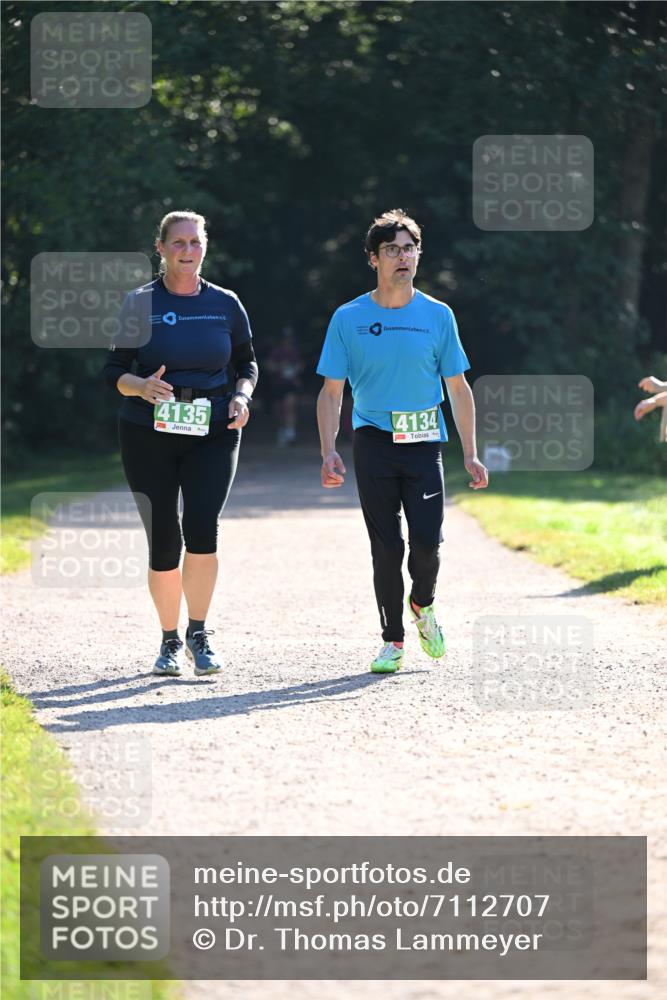 22.09.2024 - 32. Volkslauf durch das schöne Alstertal Dr. Thomas Lammeyer http://msf.ph/oto/7112707 22.09.2024 10:56:21 Laufen 4135, 4134 meine-sportfotos.de
