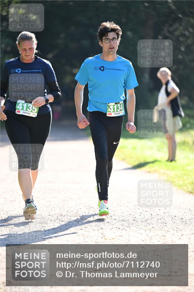 22.09.2024 - 32. Volkslauf durch das schöne Alstertal Dr. Thomas Lammeyer http://msf.ph/oto/7112740 22.09.2024 10:56:22 Laufen 4135, 4134 meine-sportfotos.de
