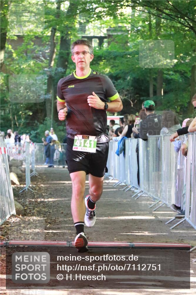 22.09.2024 - 32. Volkslauf durch das schöne Alstertal H.Heesch http://msf.ph/oto/7112751 22.09.2024 10:57:29 Ziel 4141 meine-sportfotos.de