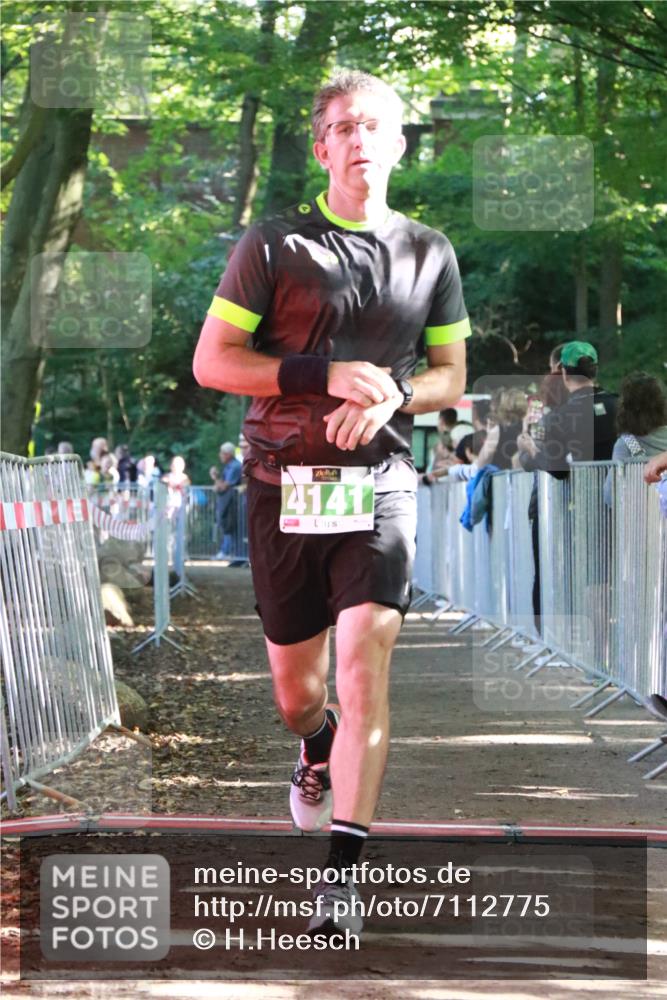 22.09.2024 - 32. Volkslauf durch das schöne Alstertal H.Heesch http://msf.ph/oto/7112775 22.09.2024 10:57:29 Ziel 4141 meine-sportfotos.de