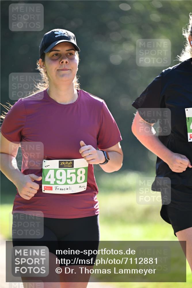 22.09.2024 - 32. Volkslauf durch das schöne Alstertal Dr. Thomas Lammeyer http://msf.ph/oto/7112881 22.09.2024 10:56:43 Laufen 4, 4958 meine-sportfotos.de