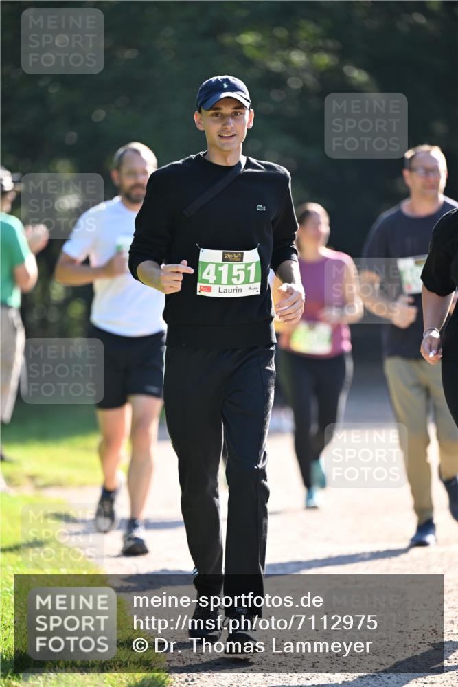 22.09.2024 - 32. Volkslauf durch das schöne Alstertal Dr. Thomas Lammeyer http://msf.ph/oto/7112975 22.09.2024 10:56:57 Laufen 4151, 33 meine-sportfotos.de