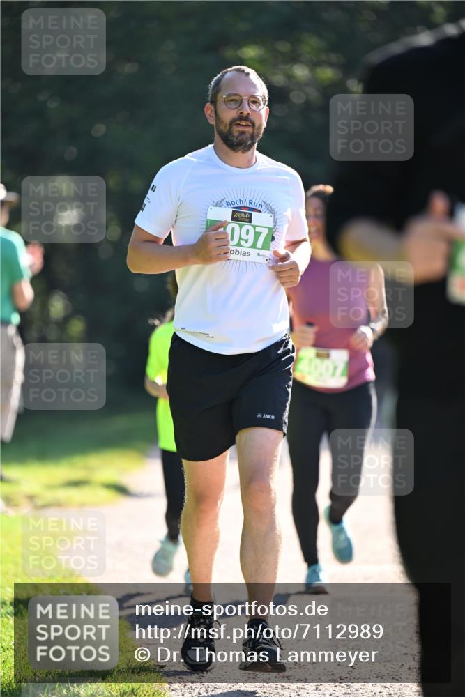 22.09.2024 - 32. Volkslauf durch das schöne Alstertal Dr. Thomas Lammeyer http://msf.ph/oto/7112989 22.09.2024 10:56:59 Laufen 097, 1007 meine-sportfotos.de