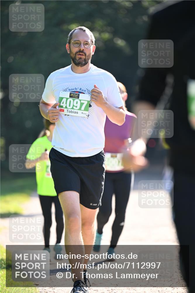 22.09.2024 - 32. Volkslauf durch das schöne Alstertal Dr. Thomas Lammeyer http://msf.ph/oto/7112997 22.09.2024 10:57:00 Laufen 4097 meine-sportfotos.de