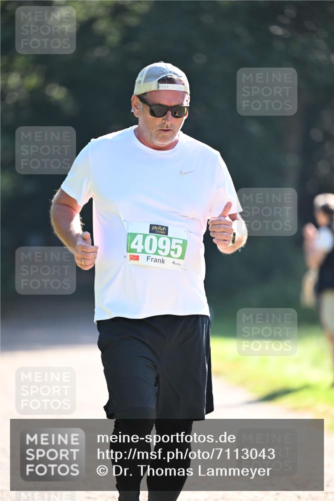 22.09.2024 - 32. Volkslauf durch das schöne Alstertal Dr. Thomas Lammeyer http://msf.ph/oto/7113043 22.09.2024 10:57:05 Laufen 4095 meine-sportfotos.de