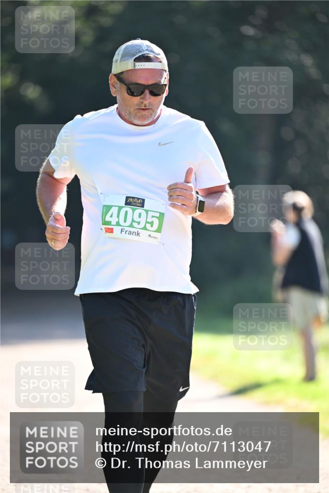 22.09.2024 - 32. Volkslauf durch das schöne Alstertal Dr. Thomas Lammeyer http://msf.ph/oto/7113047 22.09.2024 10:57:05 Laufen 4095 meine-sportfotos.de