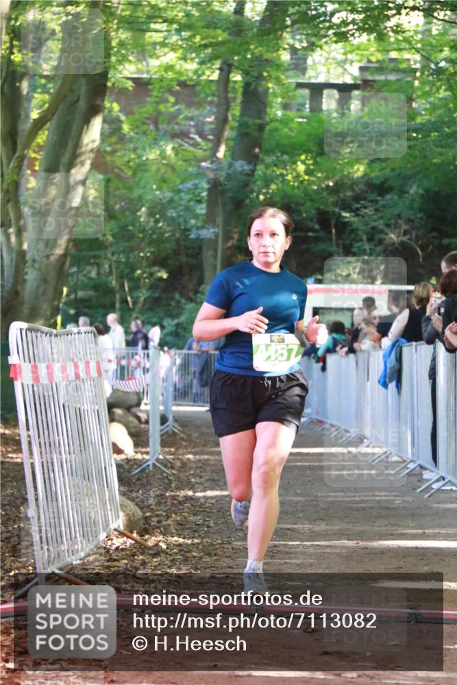 22.09.2024 - 32. Volkslauf durch das schöne Alstertal H.Heesch http://msf.ph/oto/7113082 22.09.2024 10:58:08 Ziel 4100, 4157 meine-sportfotos.de