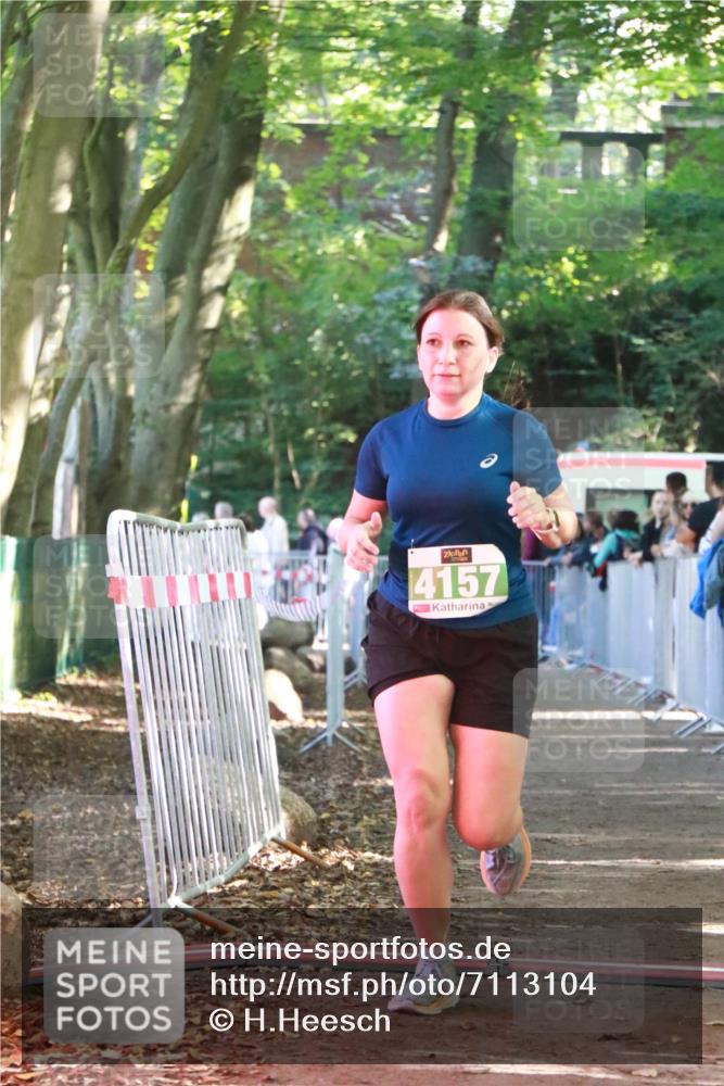 22.09.2024 - 32. Volkslauf durch das schöne Alstertal H.Heesch http://msf.ph/oto/7113104 22.09.2024 10:58:08 Ziel 4100, 4157 meine-sportfotos.de