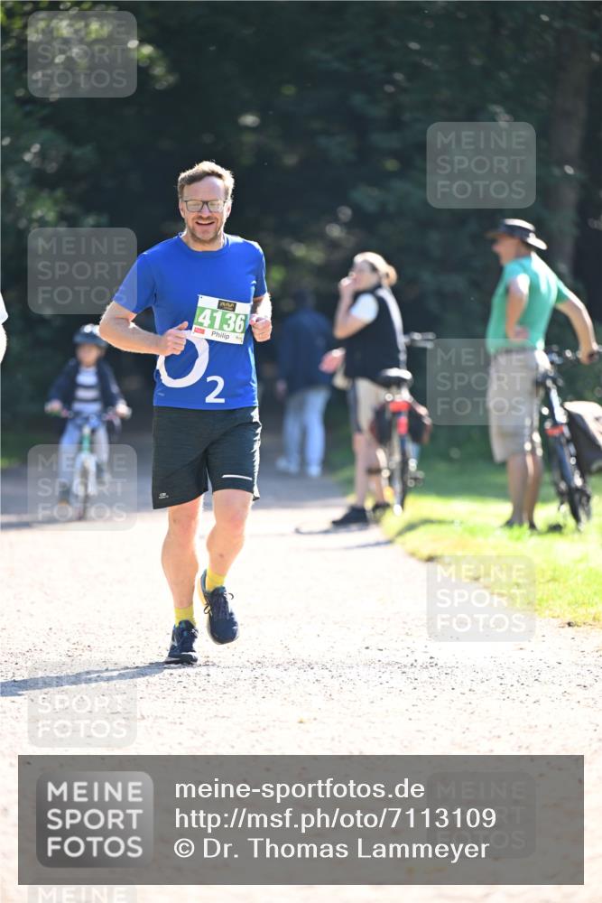 22.09.2024 - 32. Volkslauf durch das schöne Alstertal Dr. Thomas Lammeyer http://msf.ph/oto/7113109 22.09.2024 10:57:56 Laufen 4136 meine-sportfotos.de
