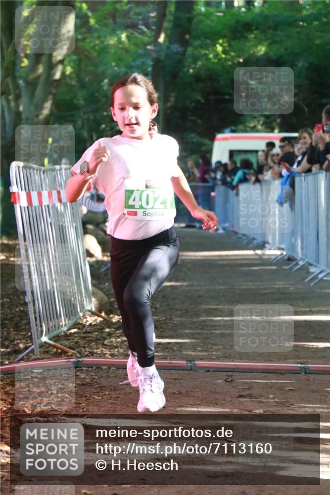 22.09.2024 - 32. Volkslauf durch das schöne Alstertal H.Heesch http://msf.ph/oto/7113160 22.09.2024 10:58:22 Ziel 4027 meine-sportfotos.de