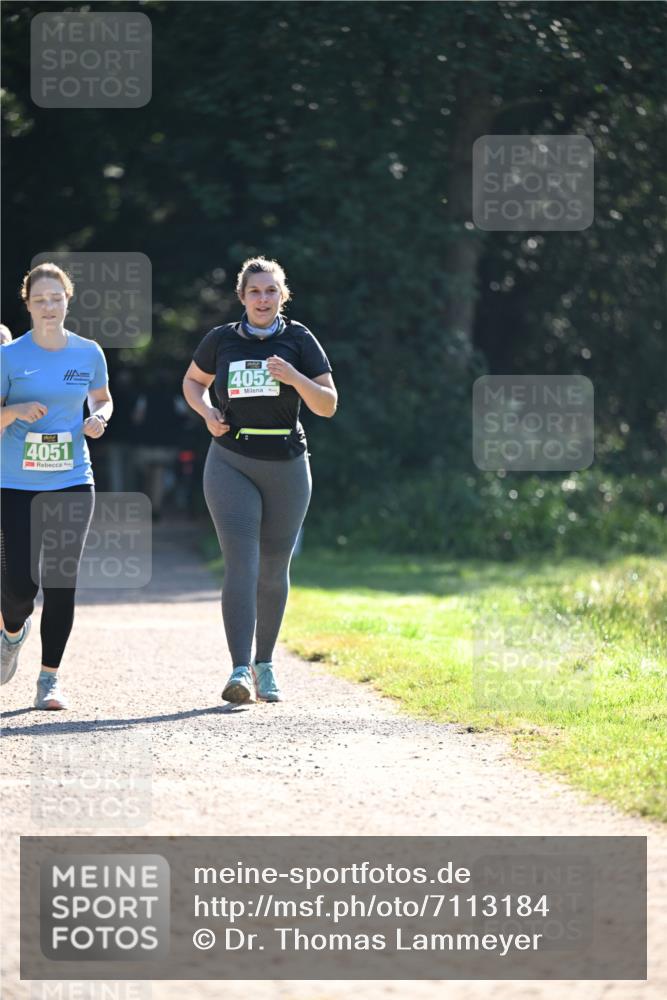 22.09.2024 - 32. Volkslauf durch das schöne Alstertal Dr. Thomas Lammeyer http://msf.ph/oto/7113184 22.09.2024 10:58:25 Laufen 4051, 4052 meine-sportfotos.de