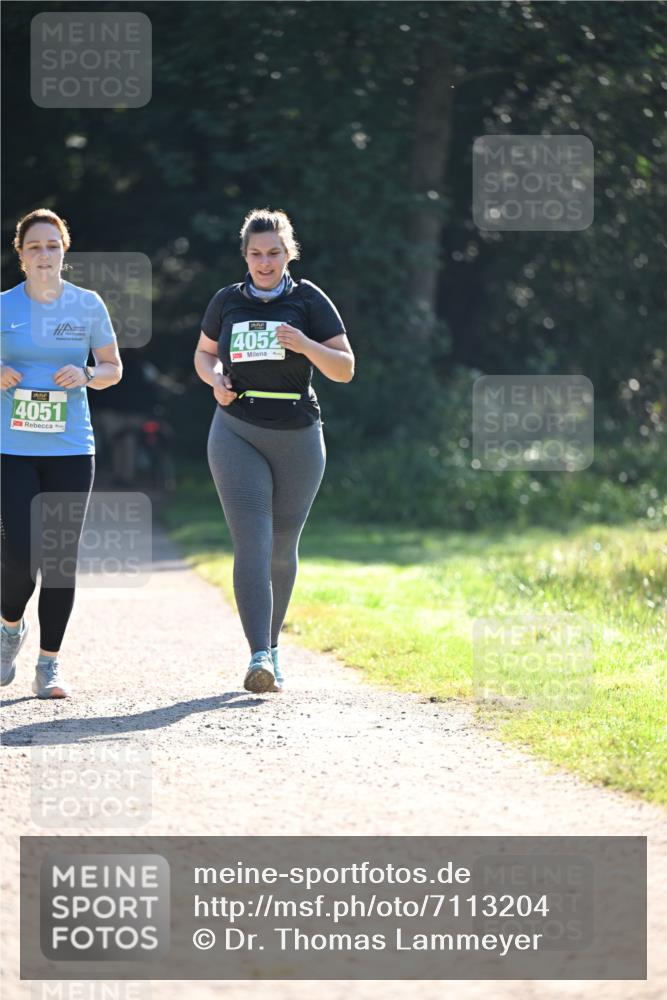 22.09.2024 - 32. Volkslauf durch das schöne Alstertal Dr. Thomas Lammeyer http://msf.ph/oto/7113204 22.09.2024 10:58:25 Laufen 4052, 4051 meine-sportfotos.de