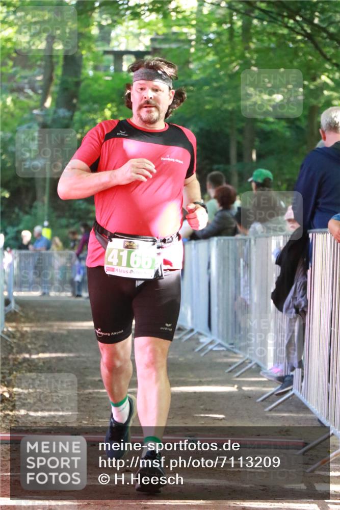 22.09.2024 - 32. Volkslauf durch das schöne Alstertal H.Heesch http://msf.ph/oto/7113209 22.09.2024 10:58:30 Ziel 4166 meine-sportfotos.de