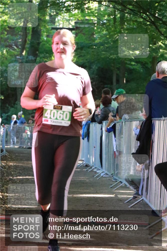 22.09.2024 - 32. Volkslauf durch das schöne Alstertal H.Heesch http://msf.ph/oto/7113230 22.09.2024 10:58:57 Ziel 4060 meine-sportfotos.de