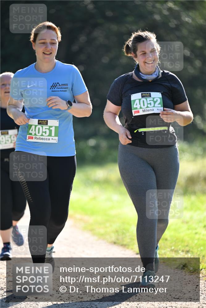22.09.2024 - 32. Volkslauf durch das schöne Alstertal Dr. Thomas Lammeyer http://msf.ph/oto/7113247 22.09.2024 10:58:29 Laufen 4052, 959, 4051, 0 meine-sportfotos.de