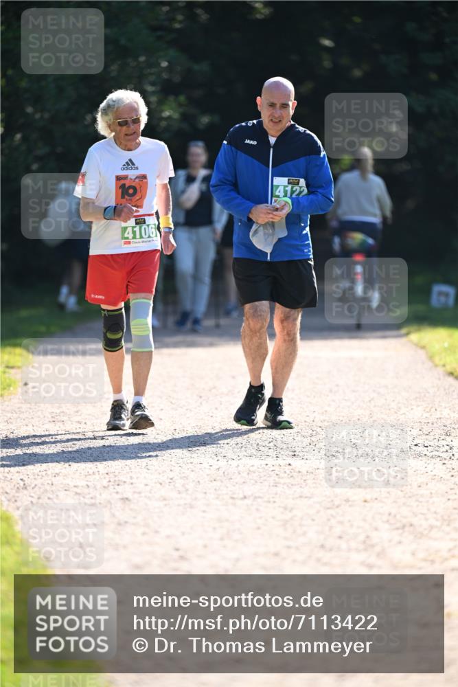 22.09.2024 - 32. Volkslauf durch das schöne Alstertal Dr. Thomas Lammeyer http://msf.ph/oto/7113422 22.09.2024 10:59:20 Laufen 10, 4106, 4122 meine-sportfotos.de