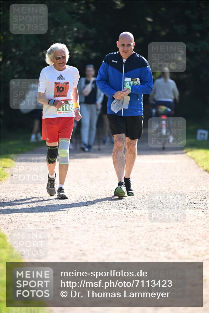 22.09.2024 - 32. Volkslauf durch das schöne Alstertal Dr. Thomas Lammeyer http://msf.ph/oto/7113423 22.09.2024 10:59:20 Laufen 10, 14, 4106, 4122 meine-sportfotos.de