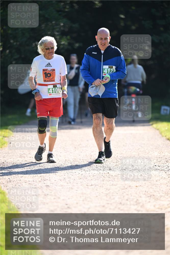 22.09.2024 - 32. Volkslauf durch das schöne Alstertal Dr. Thomas Lammeyer http://msf.ph/oto/7113427 22.09.2024 10:59:20 Laufen 10, 14, 4106, 4122 meine-sportfotos.de