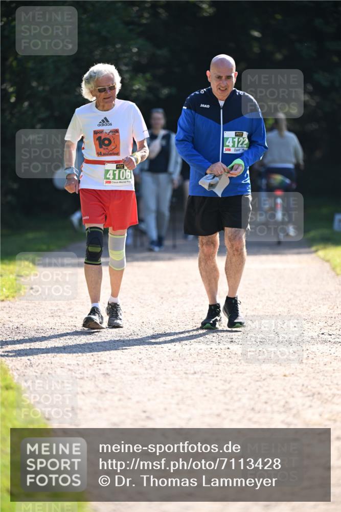 22.09.2024 - 32. Volkslauf durch das schöne Alstertal Dr. Thomas Lammeyer http://msf.ph/oto/7113428 22.09.2024 10:59:20 Laufen 10, 14, 4106, 4122 meine-sportfotos.de