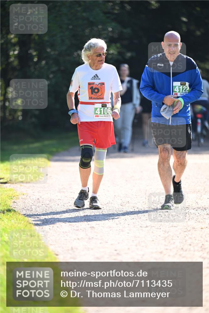 22.09.2024 - 32. Volkslauf durch das schöne Alstertal Dr. Thomas Lammeyer http://msf.ph/oto/7113435 22.09.2024 10:59:21 Laufen 10, 14, 4106, 4122 meine-sportfotos.de