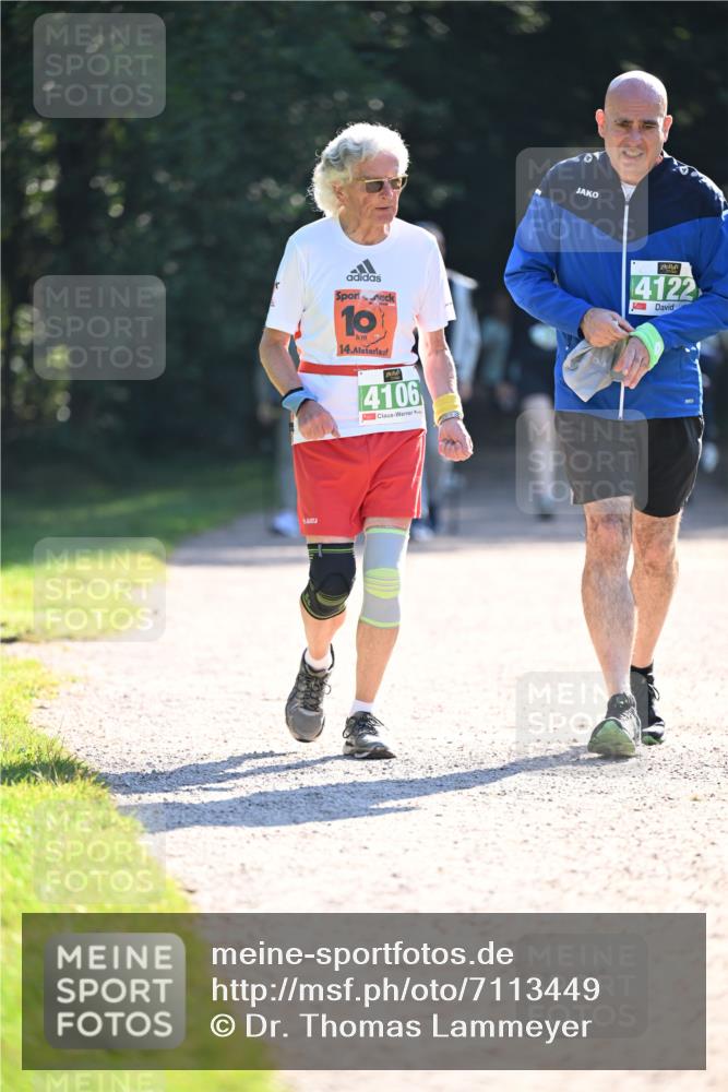 22.09.2024 - 32. Volkslauf durch das schöne Alstertal Dr. Thomas Lammeyer http://msf.ph/oto/7113449 22.09.2024 10:59:22 Laufen 10, 14, 4106, 4122 meine-sportfotos.de