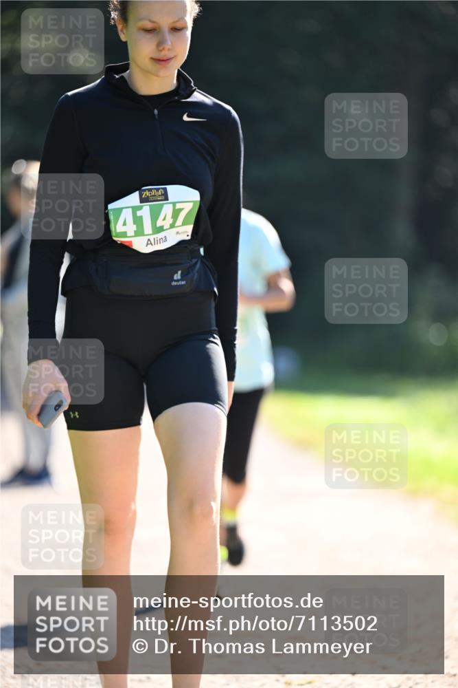 22.09.2024 - 32. Volkslauf durch das schöne Alstertal Dr. Thomas Lammeyer http://msf.ph/oto/7113502 22.09.2024 10:59:40 Laufen 4147 meine-sportfotos.de