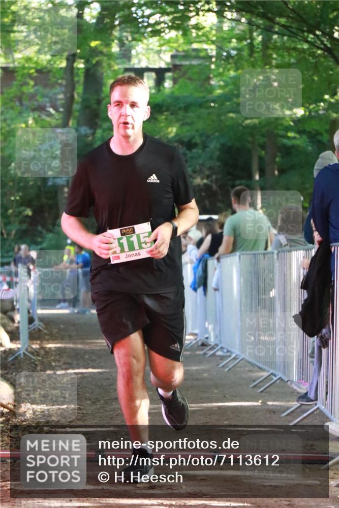 22.09.2024 - 32. Volkslauf durch das schöne Alstertal H.Heesch http://msf.ph/oto/7113612 22.09.2024 10:59:56 Ziel 4014, 4115 meine-sportfotos.de