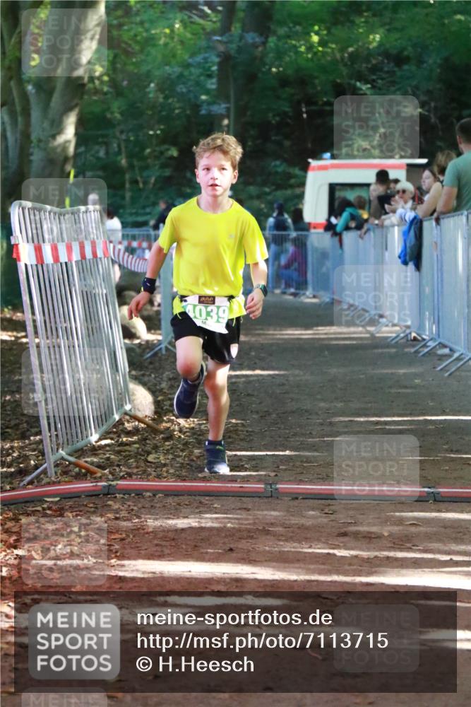 22.09.2024 - 32. Volkslauf durch das schöne Alstertal H.Heesch http://msf.ph/oto/7113715 22.09.2024 11:00:14 Ziel 4039 meine-sportfotos.de