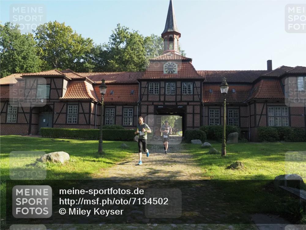 22.09.2024 - 32. Volkslauf durch das schöne Alstertal Miley Keyser http://msf.ph/oto/7134502 22.09.2024 10:59:54 Laufen  meine-sportfotos.de