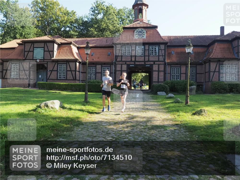 22.09.2024 - 32. Volkslauf durch das schöne Alstertal Miley Keyser http://msf.ph/oto/7134510 22.09.2024 10:59:50 Laufen 180, 3181, 1757 meine-sportfotos.de