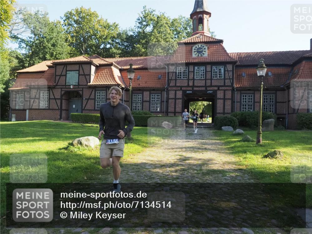 22.09.2024 - 32. Volkslauf durch das schöne Alstertal Miley Keyser http://msf.ph/oto/7134514 22.09.2024 10:59:47 Laufen 314 meine-sportfotos.de