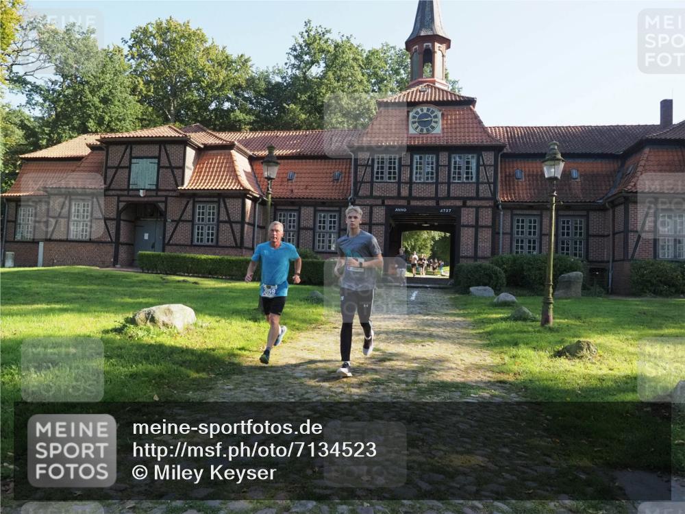 22.09.2024 - 32. Volkslauf durch das schöne Alstertal Miley Keyser http://msf.ph/oto/7134523 22.09.2024 10:59:42 Laufen  meine-sportfotos.de
