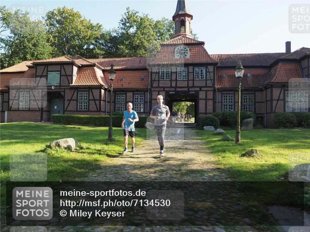22.09.2024 - 32. Volkslauf durch das schöne Alstertal Miley Keyser http://msf.ph/oto/7134530 22.09.2024 10:59:41 Laufen  meine-sportfotos.de