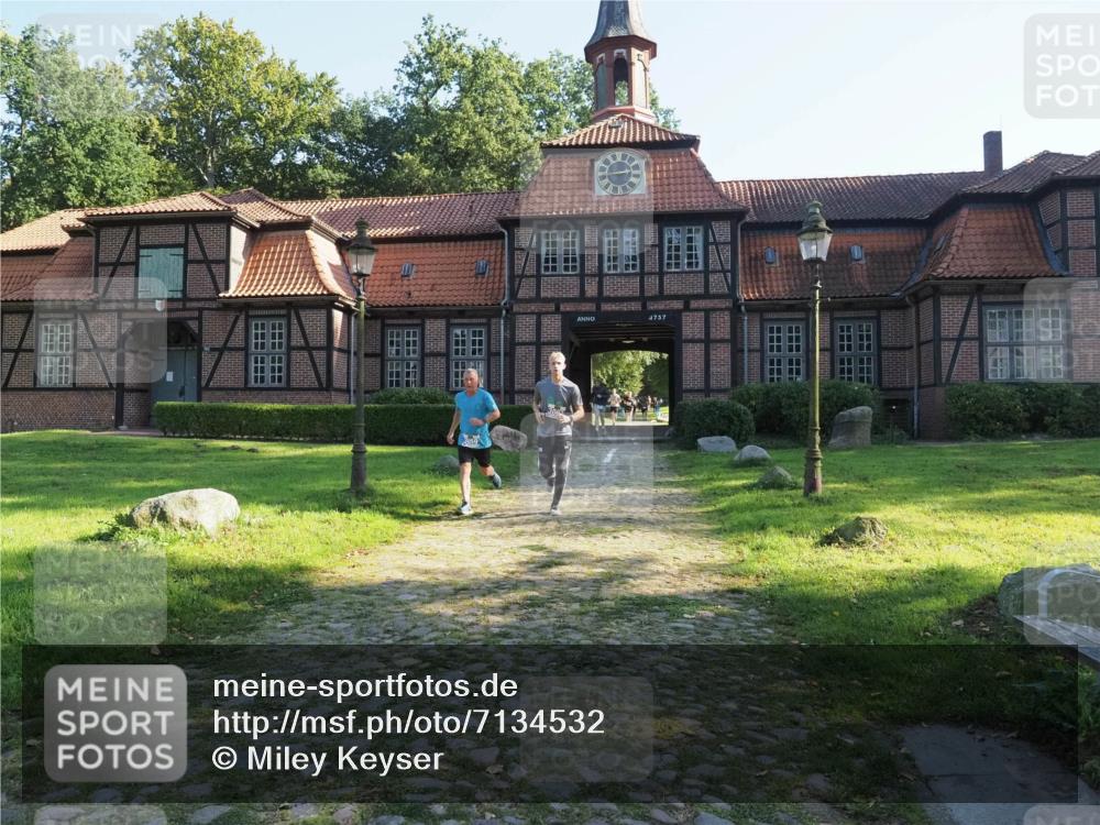 22.09.2024 - 32. Volkslauf durch das schöne Alstertal Miley Keyser http://msf.ph/oto/7134532 22.09.2024 10:59:41 Laufen 4757 meine-sportfotos.de