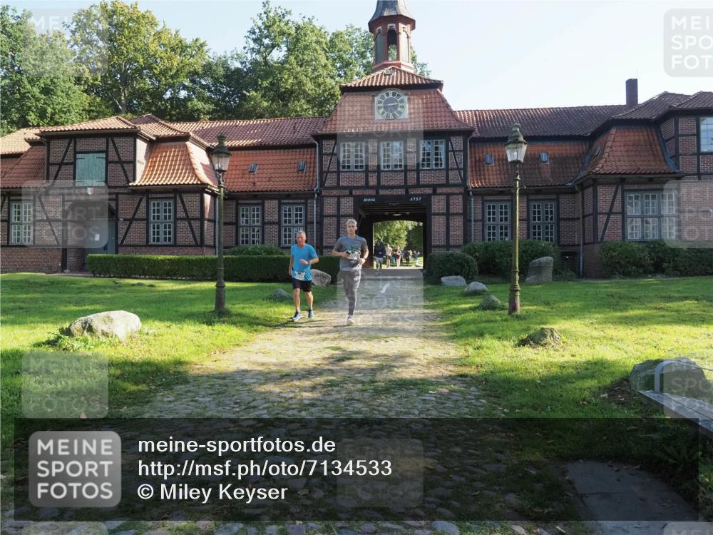 22.09.2024 - 32. Volkslauf durch das schöne Alstertal Miley Keyser http://msf.ph/oto/7134533 22.09.2024 10:59:41 Laufen 4757 meine-sportfotos.de