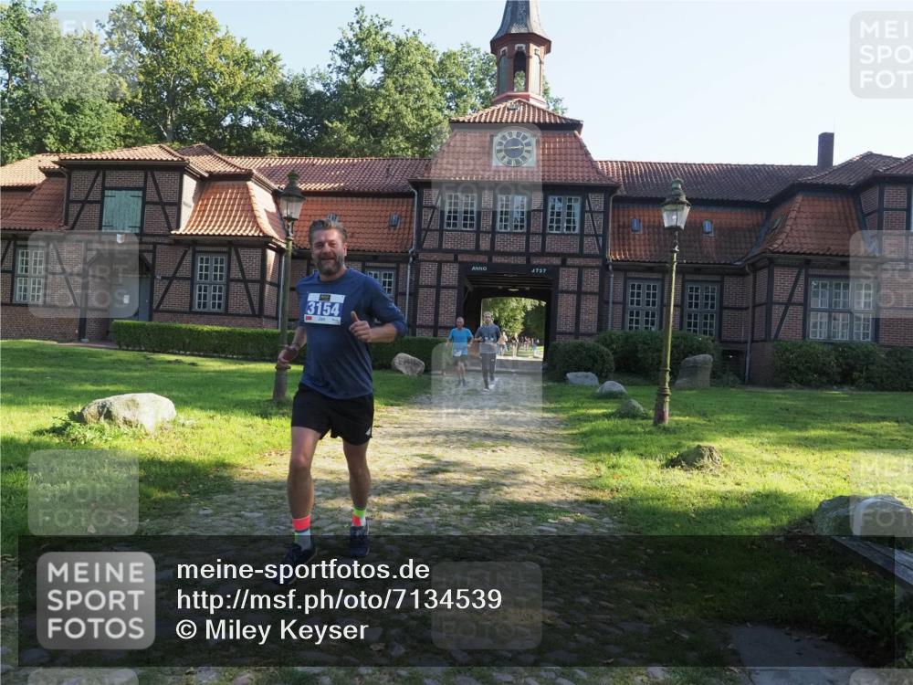 22.09.2024 - 32. Volkslauf durch das schöne Alstertal Miley Keyser http://msf.ph/oto/7134539 22.09.2024 10:59:39 Laufen 3154 meine-sportfotos.de