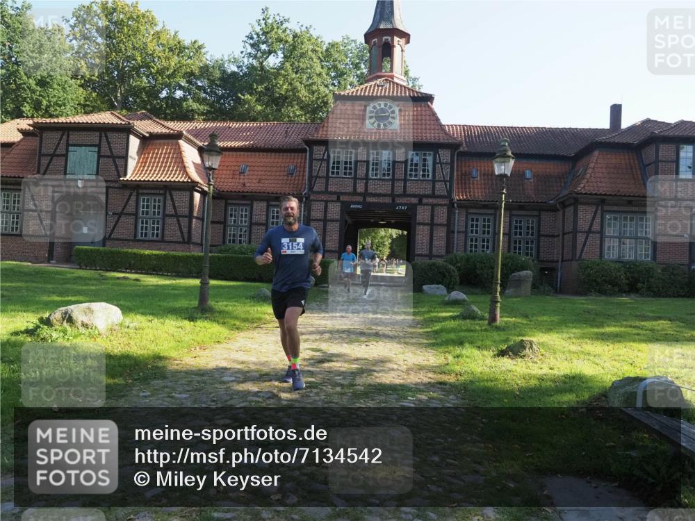 22.09.2024 - 32. Volkslauf durch das schöne Alstertal Miley Keyser http://msf.ph/oto/7134542 22.09.2024 10:59:39 Laufen 3154, 4757 meine-sportfotos.de
