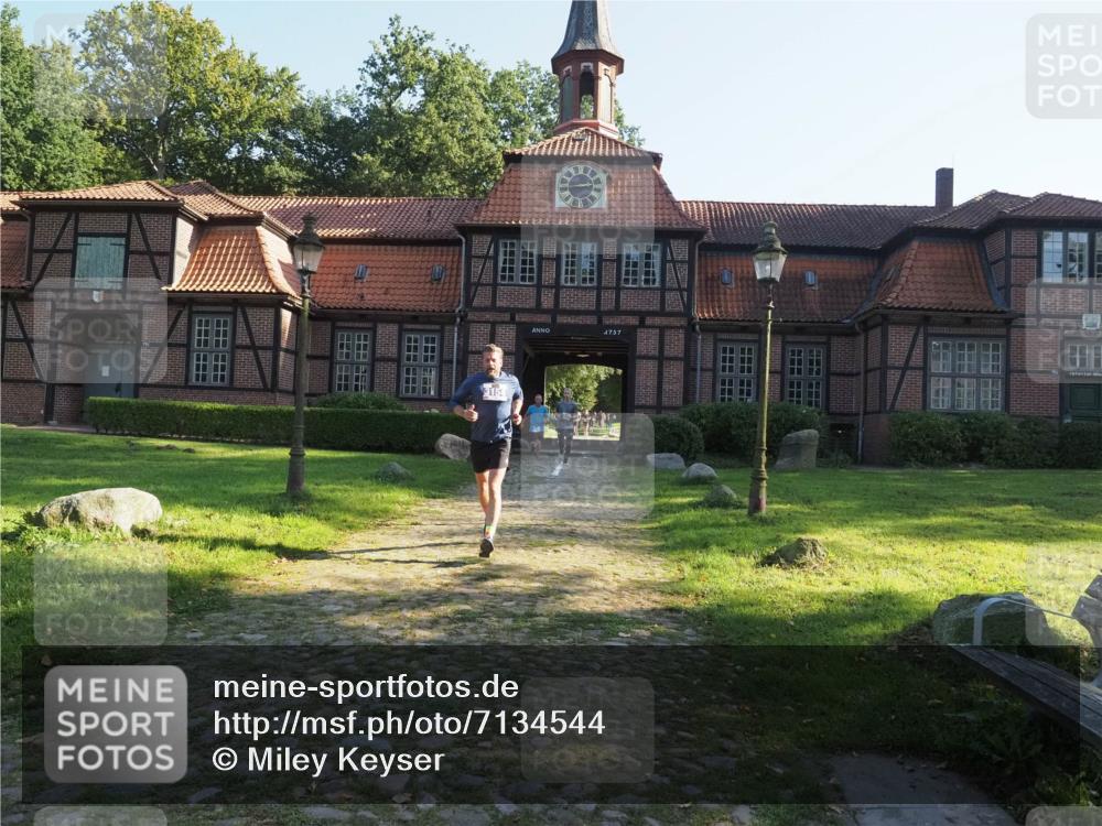 22.09.2024 - 32. Volkslauf durch das schöne Alstertal Miley Keyser http://msf.ph/oto/7134544 22.09.2024 10:59:38 Laufen 3154, 1757 meine-sportfotos.de
