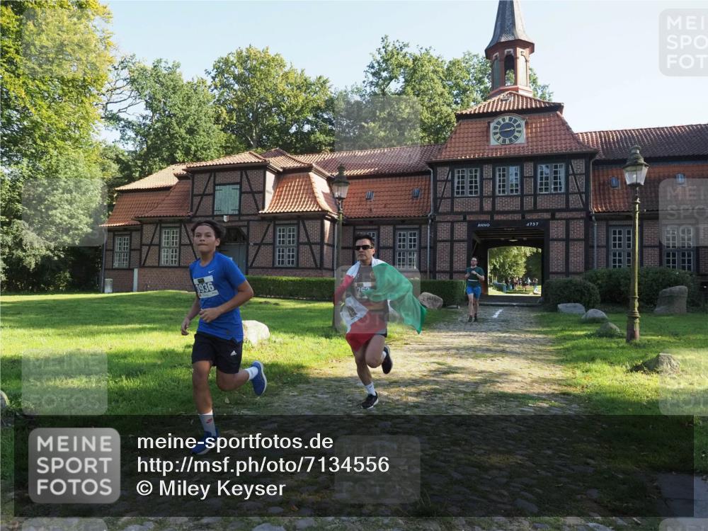 22.09.2024 - 32. Volkslauf durch das schöne Alstertal Miley Keyser http://msf.ph/oto/7134556 22.09.2024 10:59:20 Laufen 3936 meine-sportfotos.de