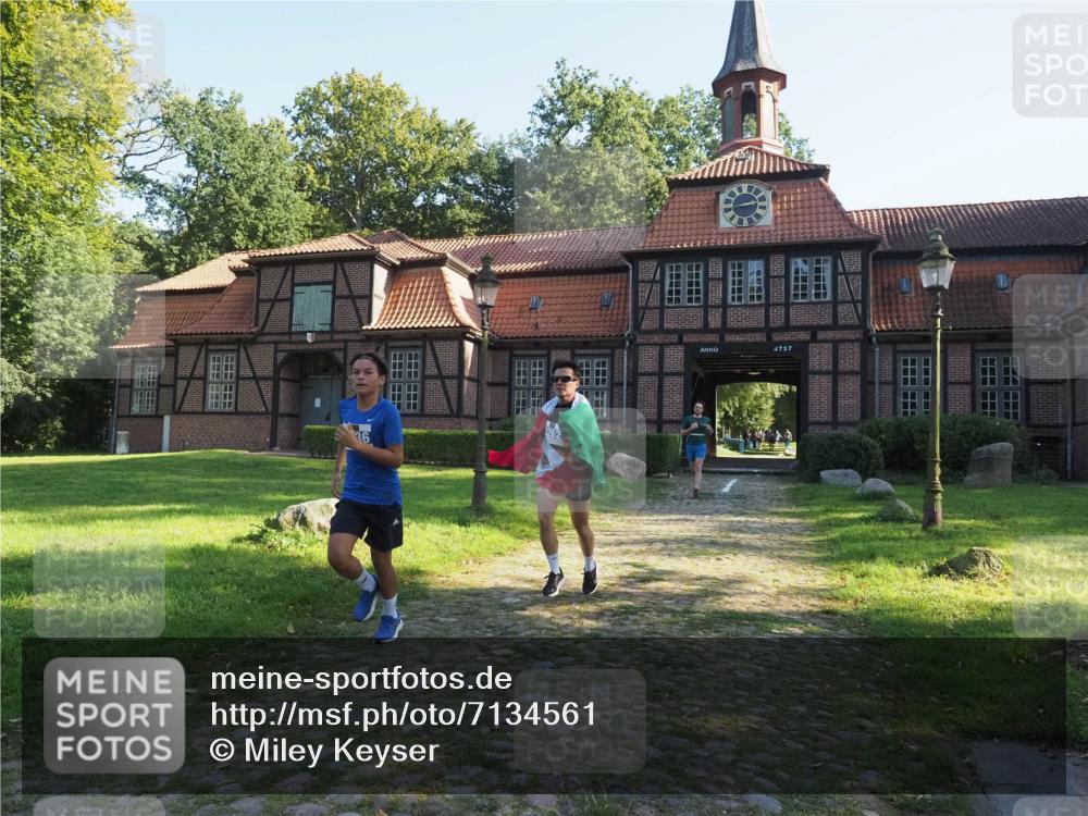22.09.2024 - 32. Volkslauf durch das schöne Alstertal Miley Keyser http://msf.ph/oto/7134561 22.09.2024 10:59:20 Laufen 36, 4757 meine-sportfotos.de