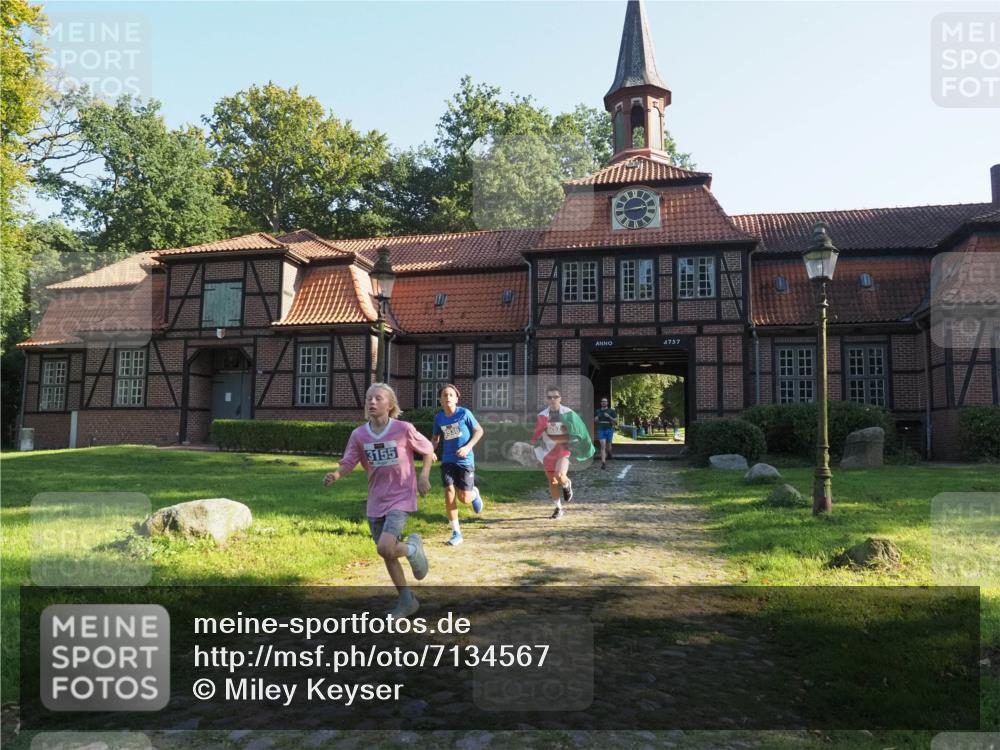 22.09.2024 - 32. Volkslauf durch das schöne Alstertal Miley Keyser http://msf.ph/oto/7134567 22.09.2024 10:59:19 Laufen 3155 meine-sportfotos.de
