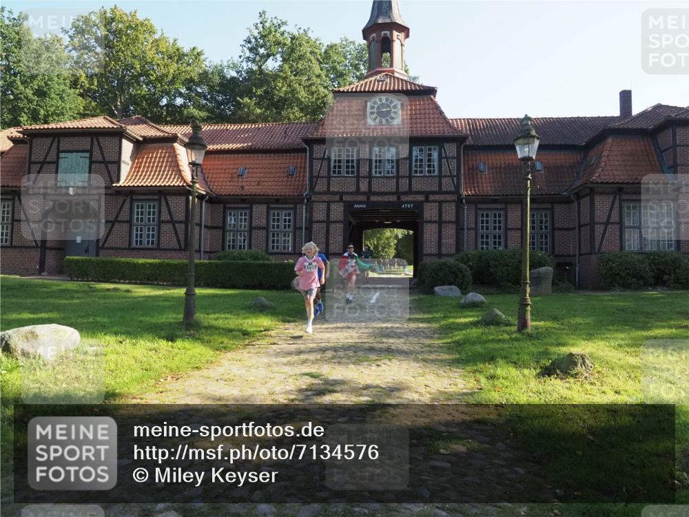 22.09.2024 - 32. Volkslauf durch das schöne Alstertal Miley Keyser http://msf.ph/oto/7134576 22.09.2024 10:59:17 Laufen 3155, 4757 meine-sportfotos.de